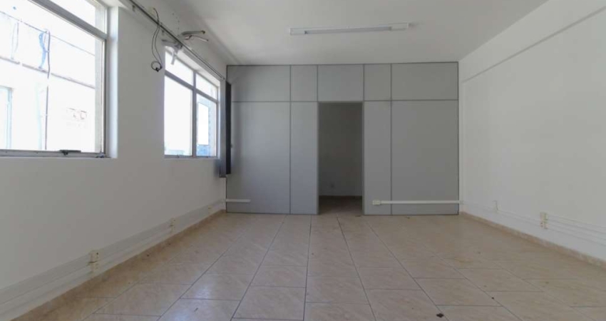 Sala comercial para alugar na Avenida São Pedro, 844, São Geraldo, Porto Alegre
