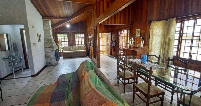 Casa para venda possui 158 metros quadrados com 3 quartos em Aeroporto - Juiz de Fora - MG