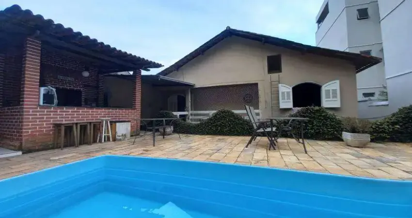 Casa para venda com 250 metros quadrados com 5 quartos em cascatinha - juiz de fora - mg