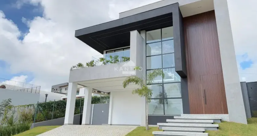 Casa lindíssima alphaville novinha com três suítes e piscina, condomínio clube completo e portaria 24 horas