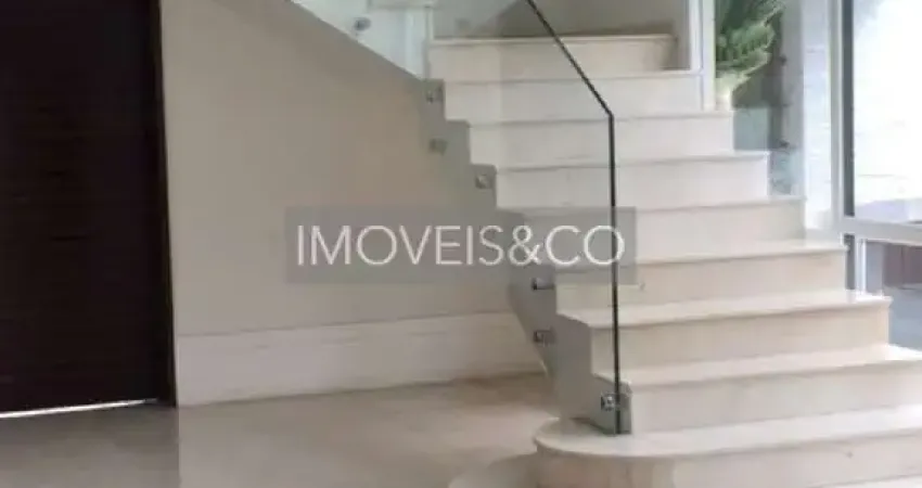 Cobertura de Luxo no Jardim Morumbi: 4 Quartos, 4 Suítes, 4 Salas, 5 Banheiros, 5 Vagas e 1.819,95m² de Área - São Paulo-SP
