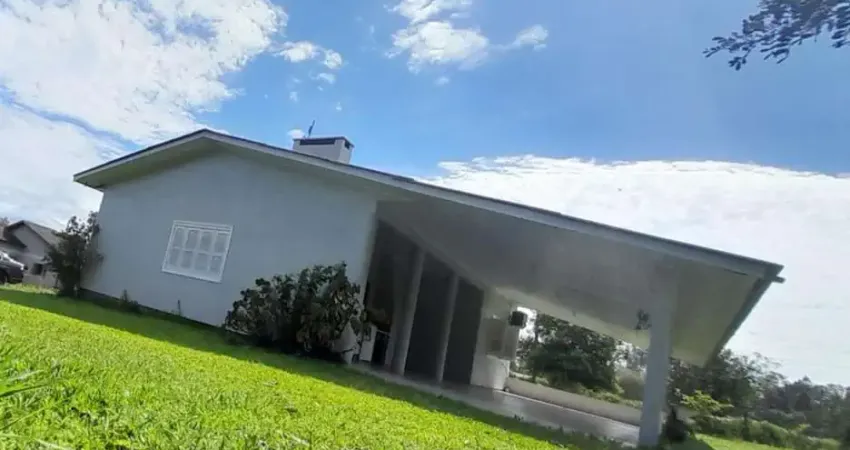 Chácara à venda no Bairro Campo Bonito com 156 m² de área privativa - 2 vagas de garagem