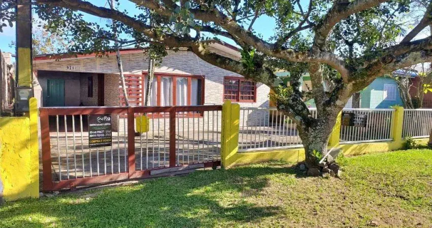 Casa 03 Dorm à venda no Bairro Rosa do Mar com 95 m² de área privativa - 1 vaga de garagem