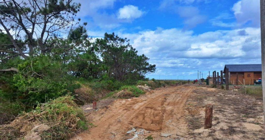 Terreno à venda no Bairro Porto do Sol com 300 m² de área privativa
