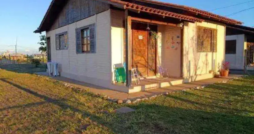 Casa 02 dorm à venda no bairro praia azul com 54 m² de área privativa - 3 vagas de garagem