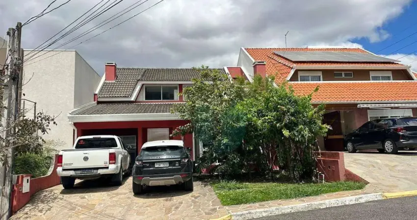 Casa ampla em condomínio com 3 quartos, sendo 1 suite e 2 vagas - guabirotuba
