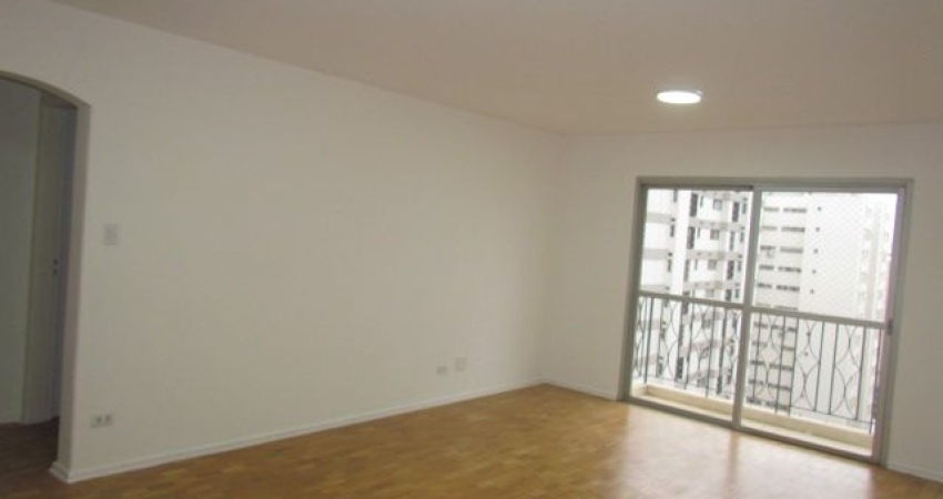 Apto 02 dormitórios com ótimo espaço para locar, com armários localização exelente.