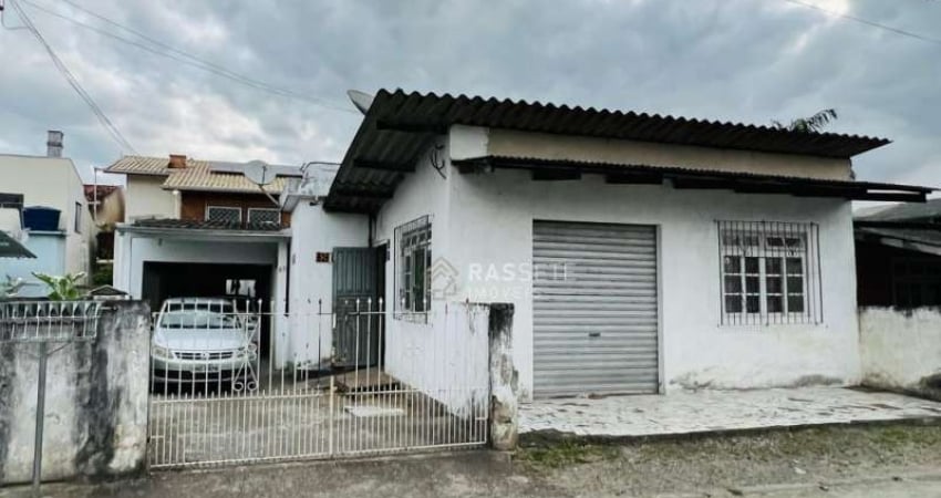 Casa com 3 quartos à venda na Rua Francisco Correia, 67, Machados, Navegantes