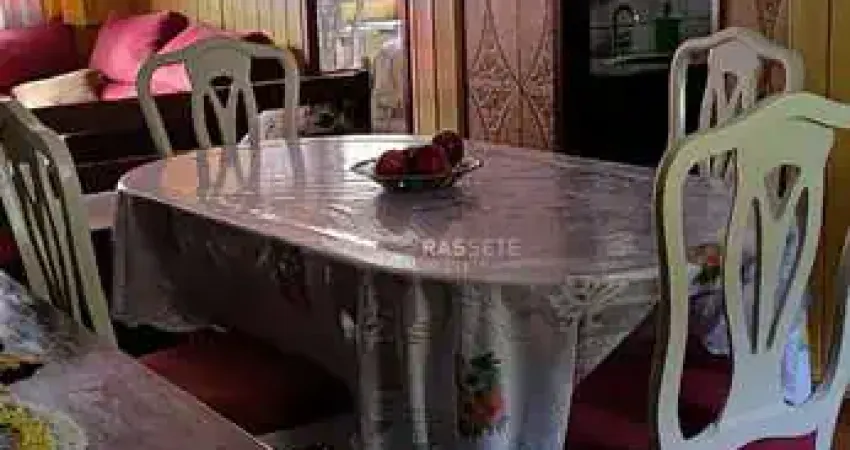 Casa com 2 quartos à venda na Maria Madalena Santos, 59, Armação, Penha