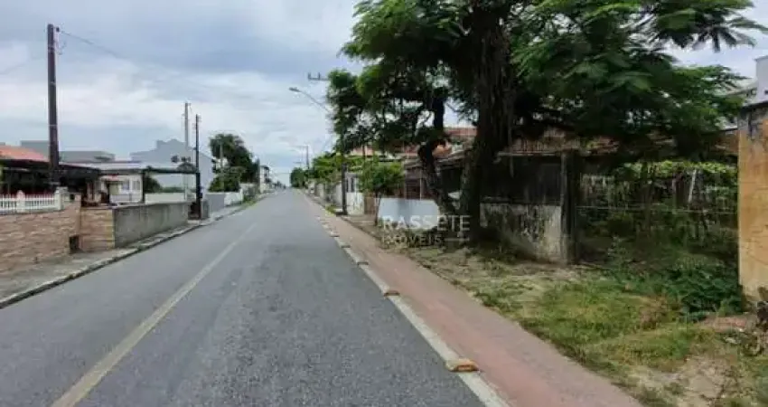 Terreno à venda no Centro, Penha