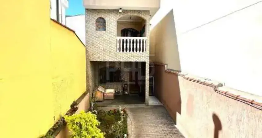 Sobrado à venda, 3 quartos, 1 suíte, 6 vagas, Vila Tibiriça - Santo André/SP