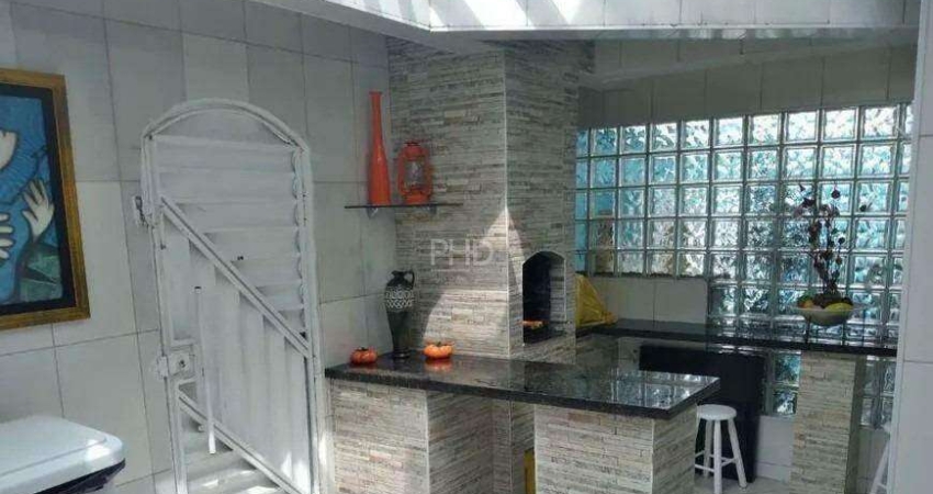 Sobrado com 3 Quartos à venda, 325m² - Santa Terezinha