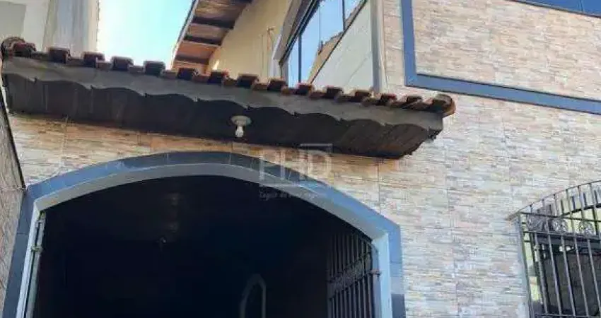 Sobrado à venda, 5 quartos, 2 suítes, 8 vagas, Parque das Nações - Santo André/SP
