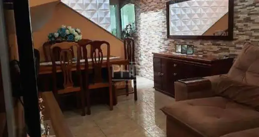 Sobrado com 3 quartos - sendo 01 suite - 2 vagas de garagens - Nova Petrópolis - São Bernardo do Campo