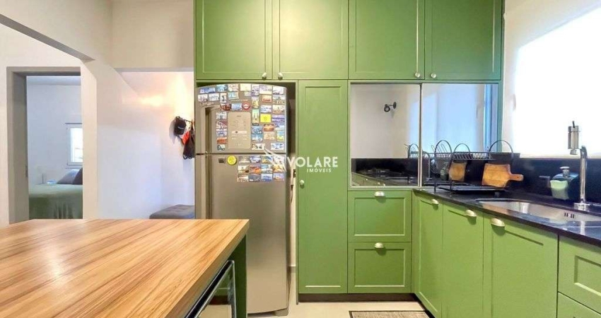 Casa à Venda no Bairro Victor Konder - Recém Reformada!