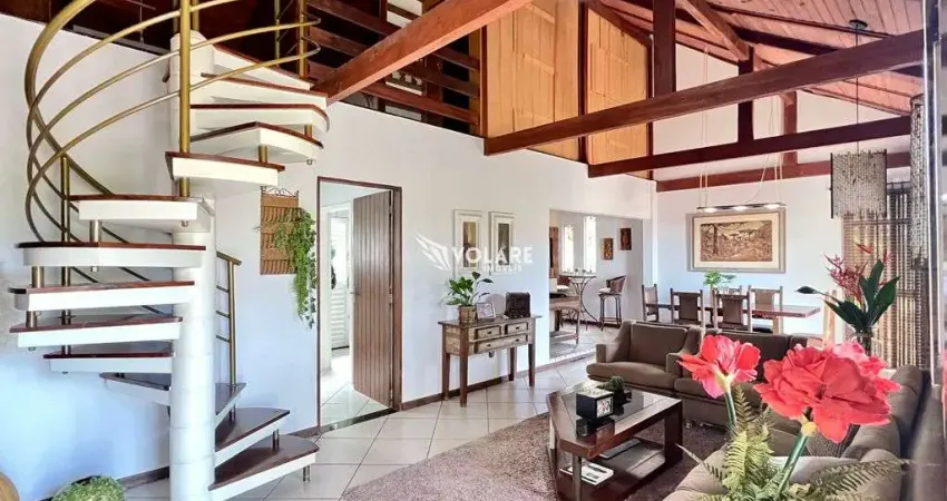Casa 4 Quartos e 4 banheiros à Venda, próximo centro de Gaspar por R$ 750.000