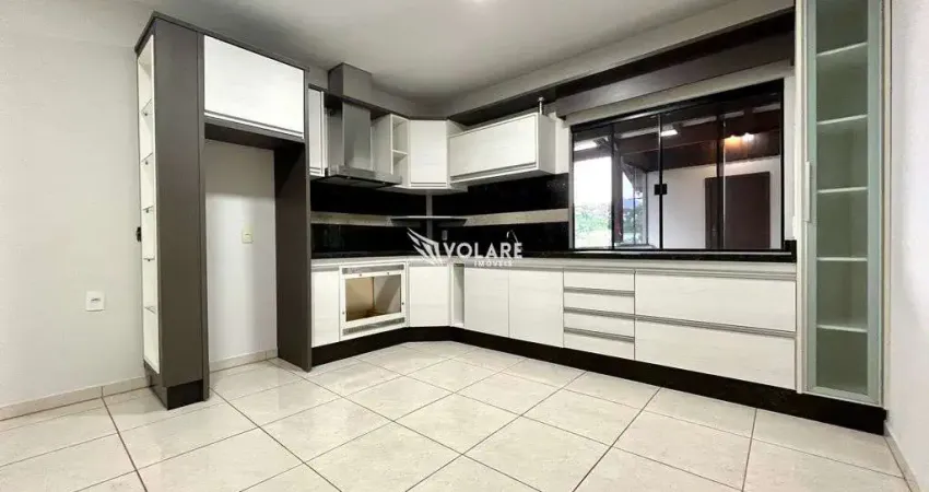 Casa com 3 quartos para alugar na Rua Johann Sachse, 2415, Badenfurt, Blumenau