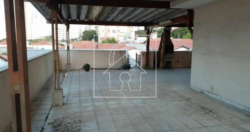 Sobrado de vila com 550m² em Perdizes