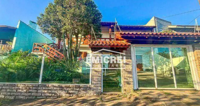 Casa com 3 dormitórios à venda, 225 m² por R$ 695.000,00 - Pinheiro - São Leopoldo/RS