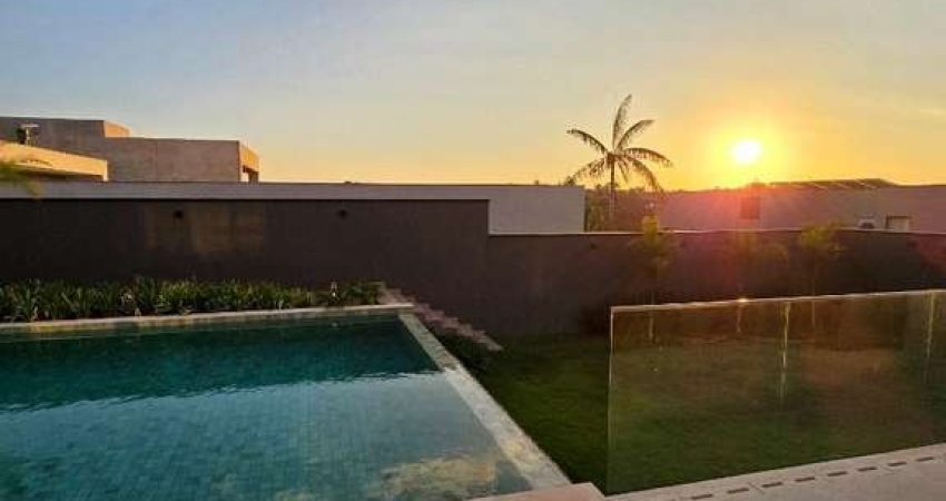 Pôr do sol exclusivo, piscina infinita e muito luxo esperam por você! Agende sua visita ao Saint Patrick!