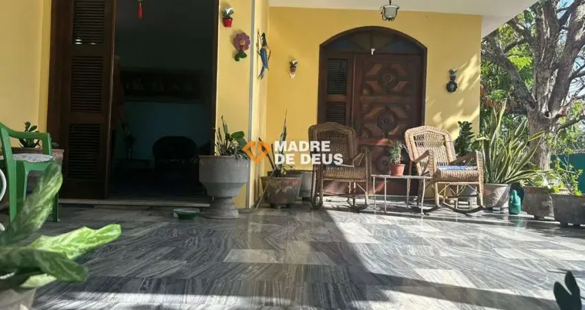 Casa em condomínio fechado com 4 quartos à venda na Rua General Silva Júnior, 313, Fátima, Fortaleza