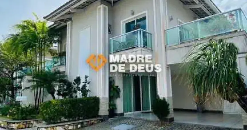 Casa em condomínio fechado com 4 quartos à venda na Rua Professora Francisca Almeida de Sousa, 330, de Lourdes, Fortaleza