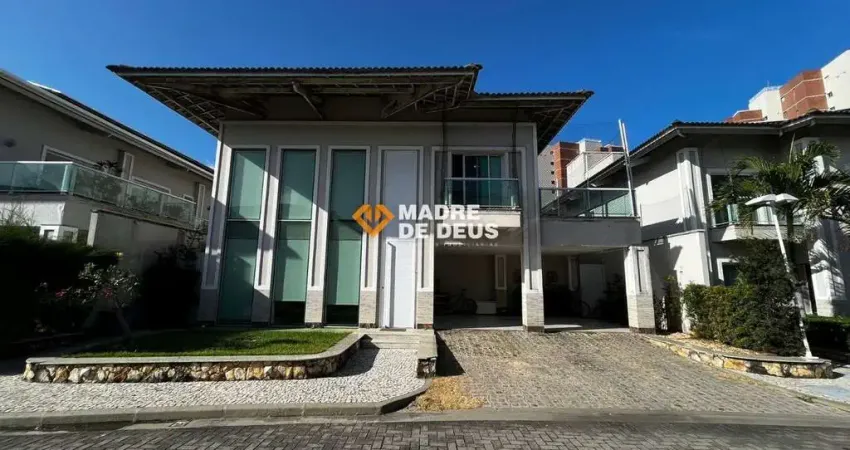 Casa em condomínio fechado com 4 quartos à venda na Rua Professora Francisca Almeida de Sousa, 330, de Lourdes, Fortaleza