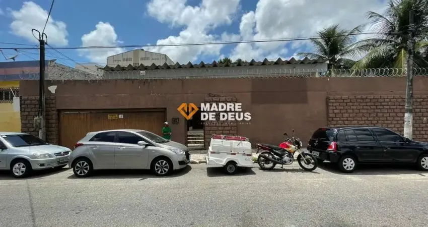 Casa com 3 quartos à venda na Rua Lauro Maia, 1385, Fátima, Fortaleza
