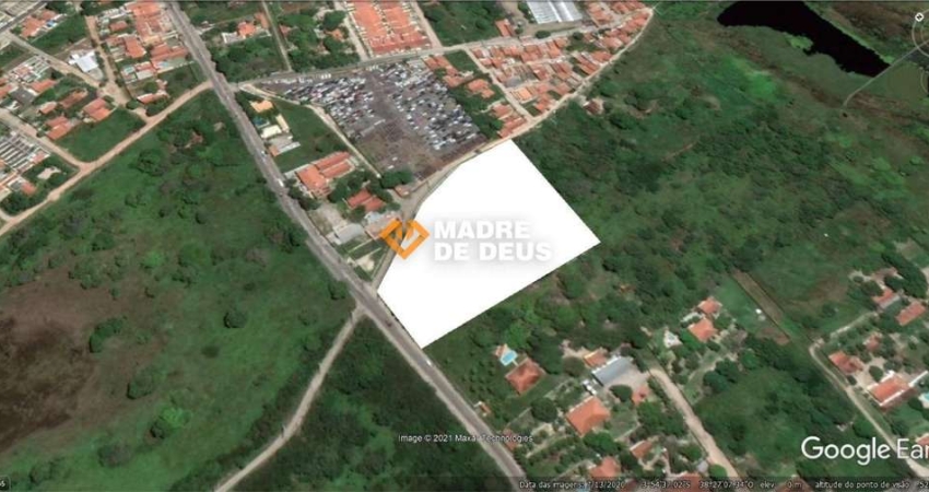 Terreno à venda na Avenida Cícero Sá, 1, Centro, Eusébio