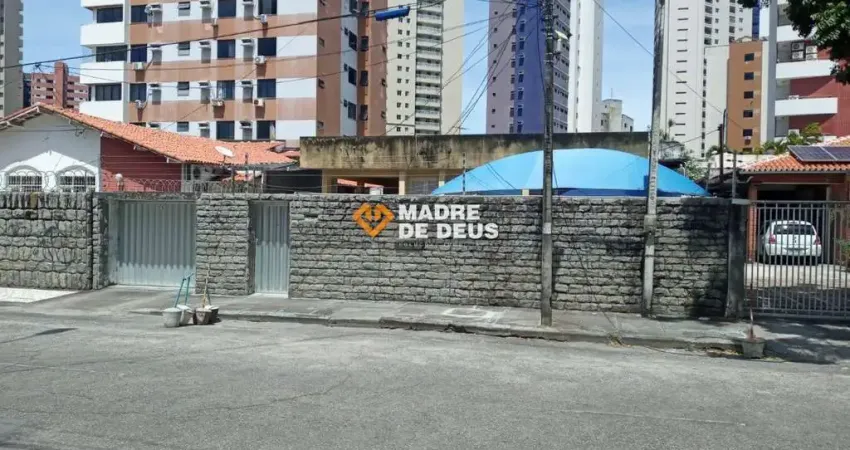Casa em condomínio fechado com 4 quartos à venda na Rua Vilebaldo Aguiar, 404, Cocó, Fortaleza