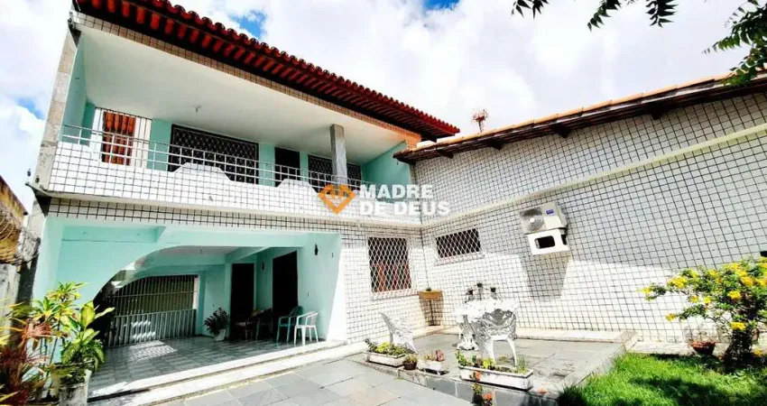 Casa em condomínio fechado com 4 quartos à venda na Professor Raimundo Vítor, 150, Parquelândia, Fortaleza