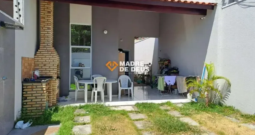 Casa em condomínio fechado com 2 quartos à venda na Waldery Botelho, 800, Centro, Aquiraz