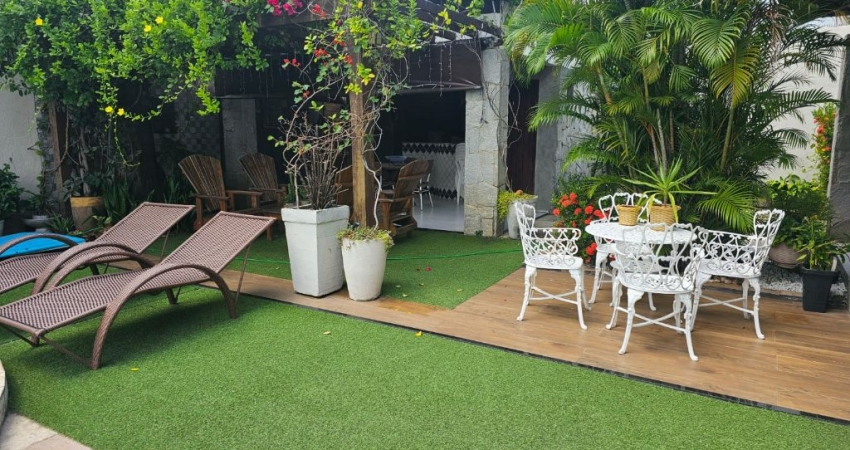 Casa com 3 quartos à venda no Cocó, Fortaleza 