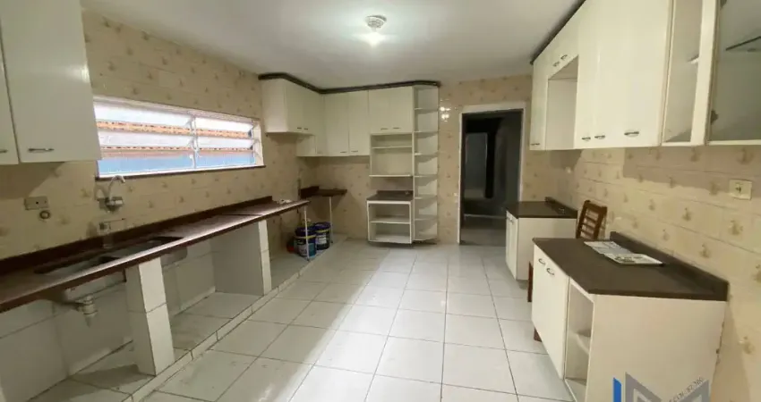 Vila MENK - Duas Casas em Terreno de 125m² - ESCRITURA