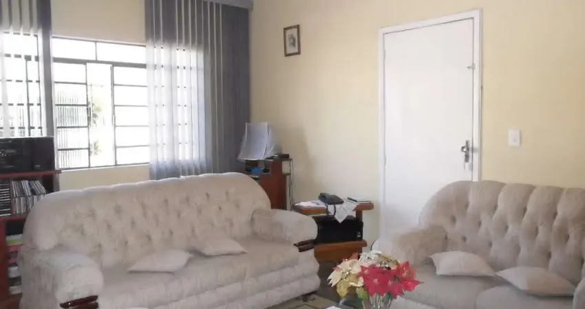 Casa com 2 quartos à venda na Rua Mogi Mirim, 44, Centro, Diadema