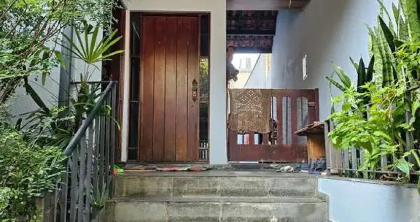 Casa com 4 quartos para alugar na Avenida Vereador Juarez Rios de Vasconcelos, 126, Centro, Diadema
