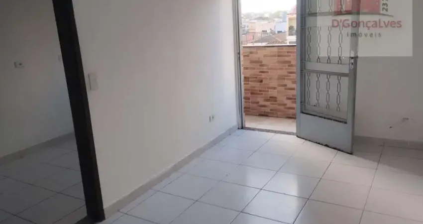 Casa com dois dormitórios, no centro de diadema. uma vaga de garagem. com sacada