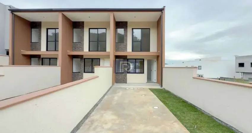 Sobrado à venda no bairro Sertão do Maruim - São José/SC