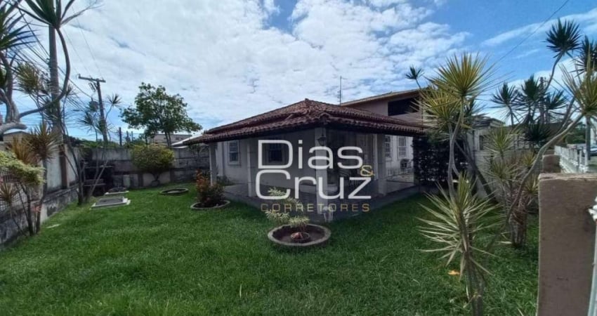Casa com 6 quartos à venda, 500 m² por R$ 800.000 - Centro - Rio das Ostras/RJ