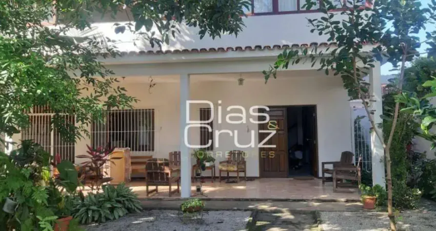 Casa com 4 quartos à venda na Rua São Francisco, 100, Centro, Rio das Ostras