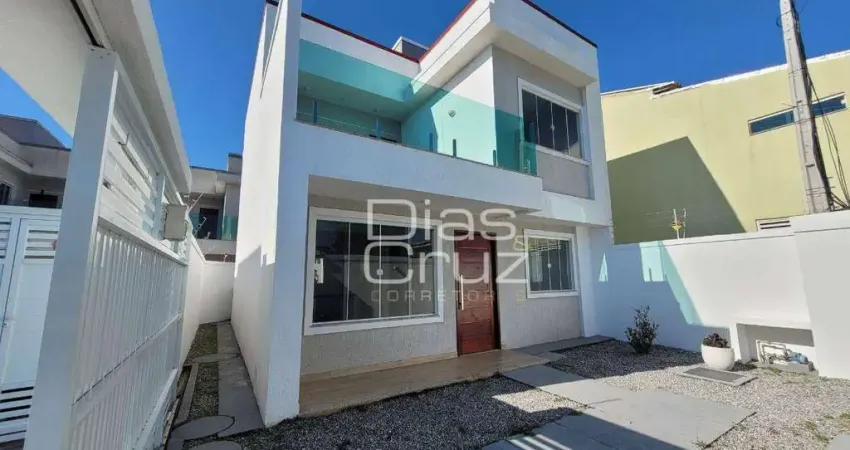 Casa com 3 quartos à venda em Ouro Verde em Rio das Ostras!