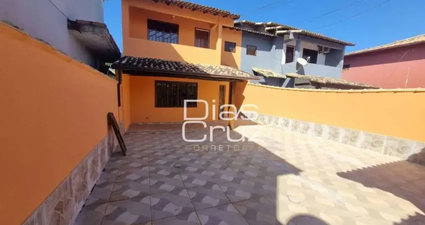 Casa com 3 quartos para alugar - Terra Firme - Rio das Ostras/RJ