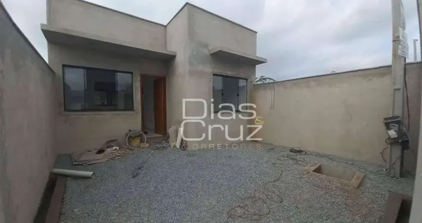 Casa com 2 dormitórios à venda, 60 m² por R$ 270.000,00 - Chácara Mariléa - Rio das Ostras/RJ