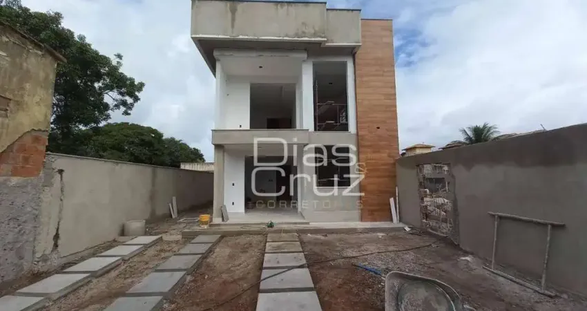 Casa com 3 quartos à venda, 165 m² por R$ 900.000 - Terra Firme - Rio das Ostras/RJ