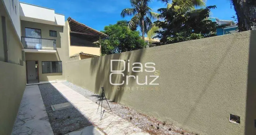 Duplex independente no Costazul/Recreio em  Rio das Ostras, 2 suítes