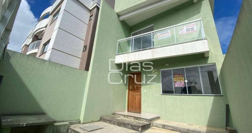 Casa com 2 quartos à venda, no Centro de Rio das Ostras/RJ