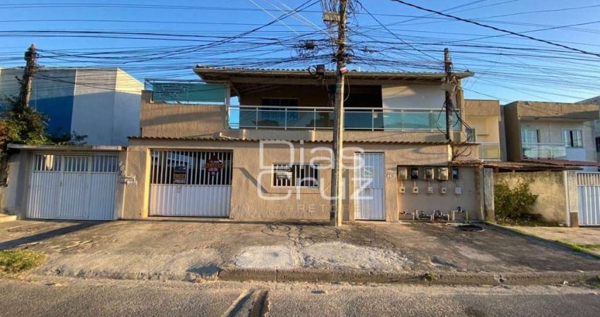 Casa com 3 quartos para alugar, 100 m² por R$ 3.600/mês - Jardim Mariléa - Rio das Ostras/RJ
