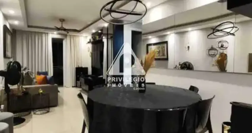 Apartamento mobiliado de 2 quartos à Venda na Barra Olímpica