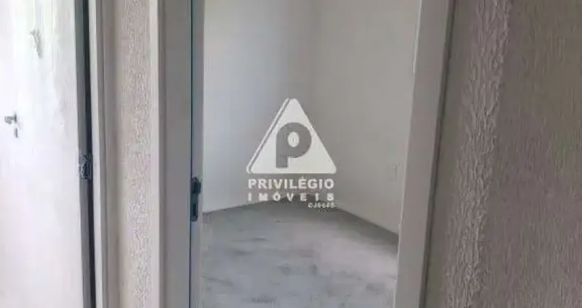 Apartamento Novo em Vargem Pequena - 2 Quartos, com vaga!