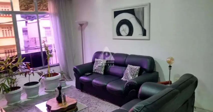 Ótimo apartamento de dois quartos, pronto para morar, com vaga de garagem, no tradicional bairro do grajaú.